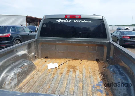 2010 Dodge Ram 1500 z USA, uszkodzony, nr VIN 3D7JV1ETXAG108207